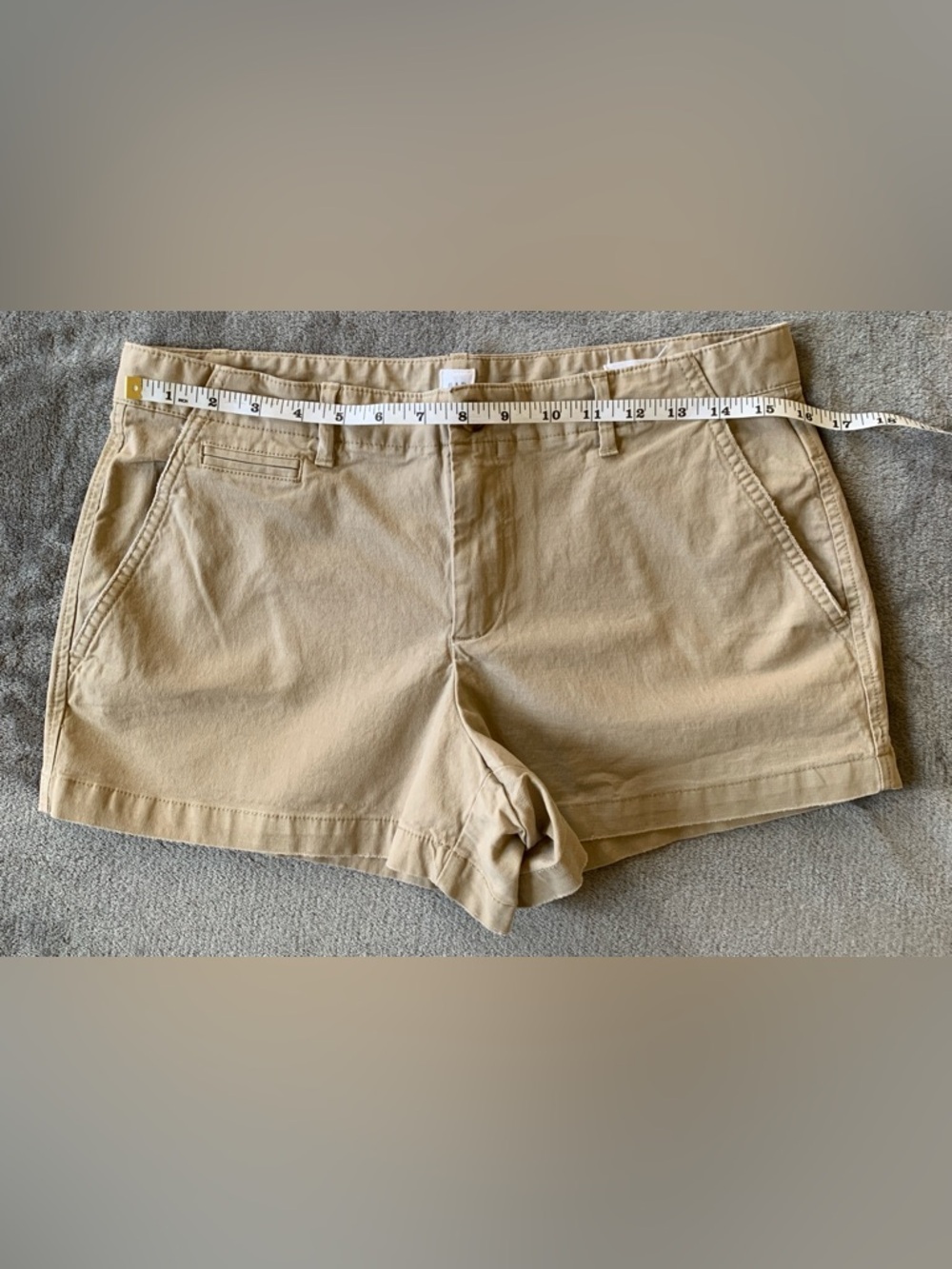 Women’s Shorts Set — Light Green, Sage, Khaki, White - Picture 13 of 16